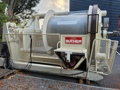 Bucher Unipektin HPX press 5000 at Château Lézergué